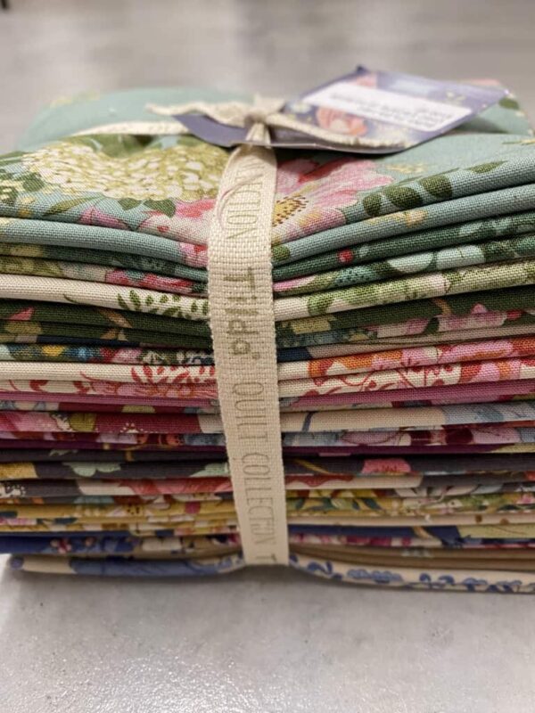 chic escape fat quarter bundle