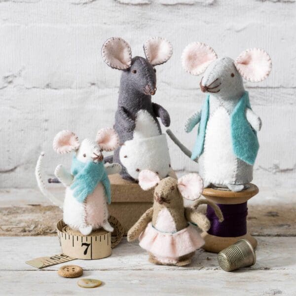 Corinne-Lapierre-Felt-Mouse-Family-Craft-Kit Corinne-Lapierre-Felt-Mouse-Family-Craft-Kit