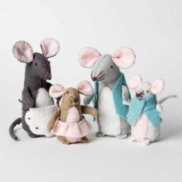 Corinne-Lapierre-Felt-Mouse-Family-Craft-Kit-Cutout Corinne-Lapierre-Felt-Mouse-Family-Craft-Kit-Cutout